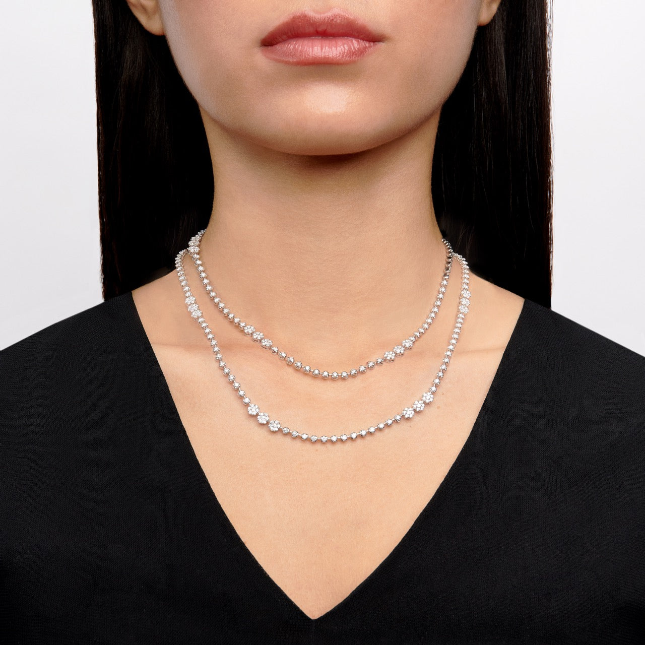 Necklace in 18k Gold with Diamonds LP4336