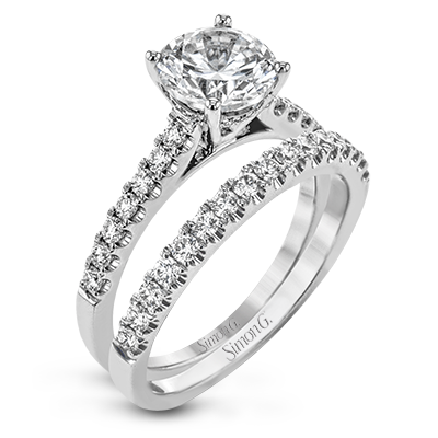 Round-cut Engagement Ring & Matching Wedding Band in 18k Gold with Diamonds LR2199