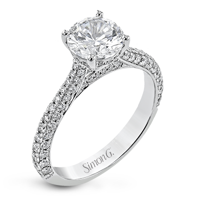 Round-Cut Engagement Ring In Platinum With Diamonds LR2372