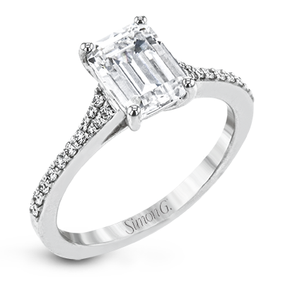 Emerald-Cut Engagement Ring In 18k Gold With Diamonds LR2507