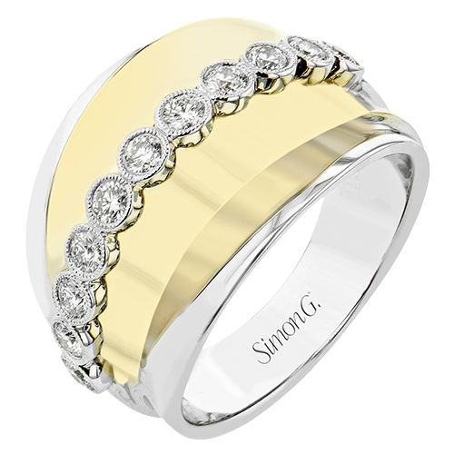 Right Hand Ring In 18k Gold With Diamonds LR2878