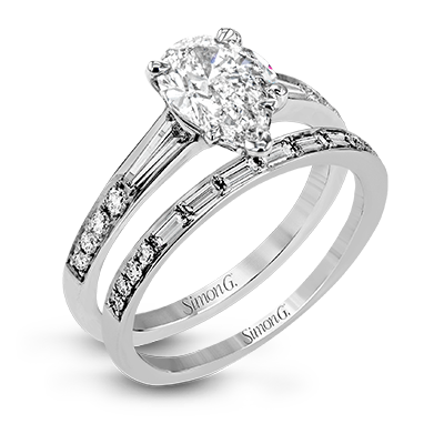 Pear-cut Engagement Ring & Matching Wedding Band in 18k Gold with Diamonds MR2220-PR